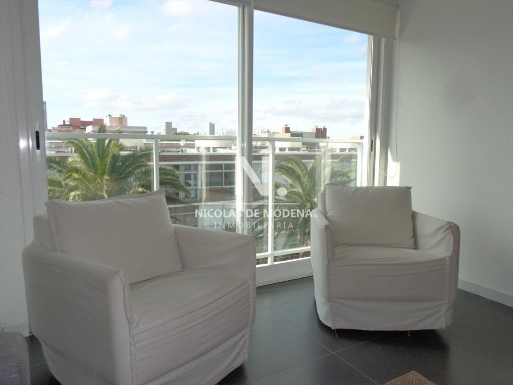 Apartamento en venta de 2 dormitorios, Edif. Del