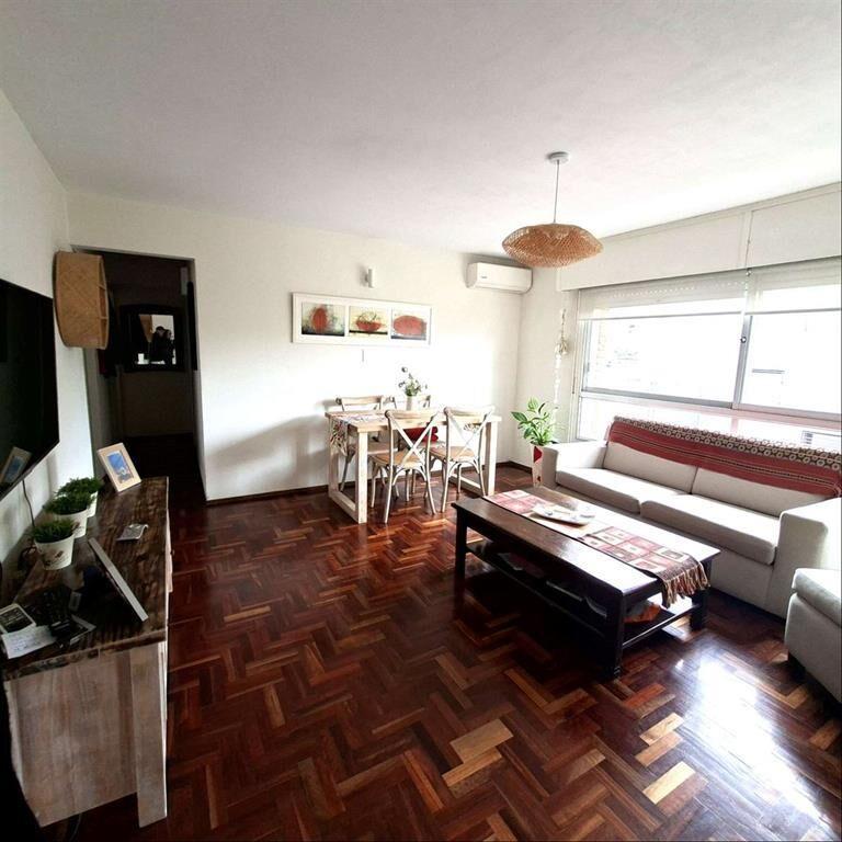 VENTA POCITOS APARTAMENTO 3 DORMITORIOS