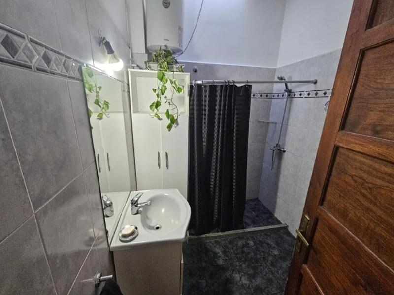 Venta apartamento de 3 dormitorios, 2 baños y patio con par