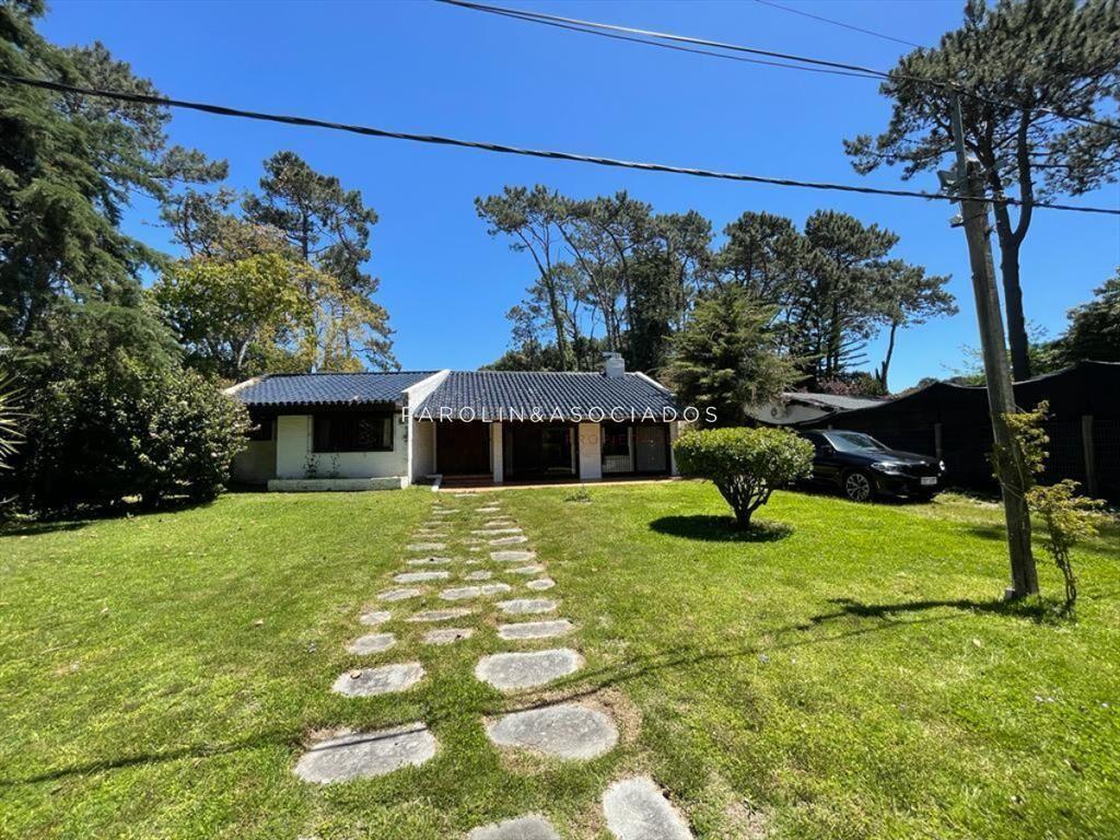 Hermosa casa de 4 dormitorios en Mansa, Punta