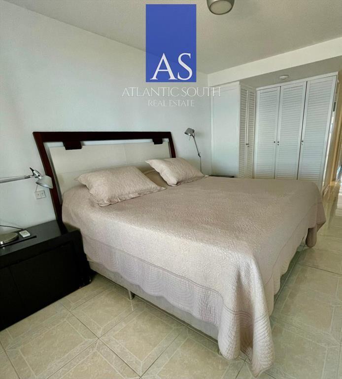 Apartamento de 4 dormitorios con parrillero en
