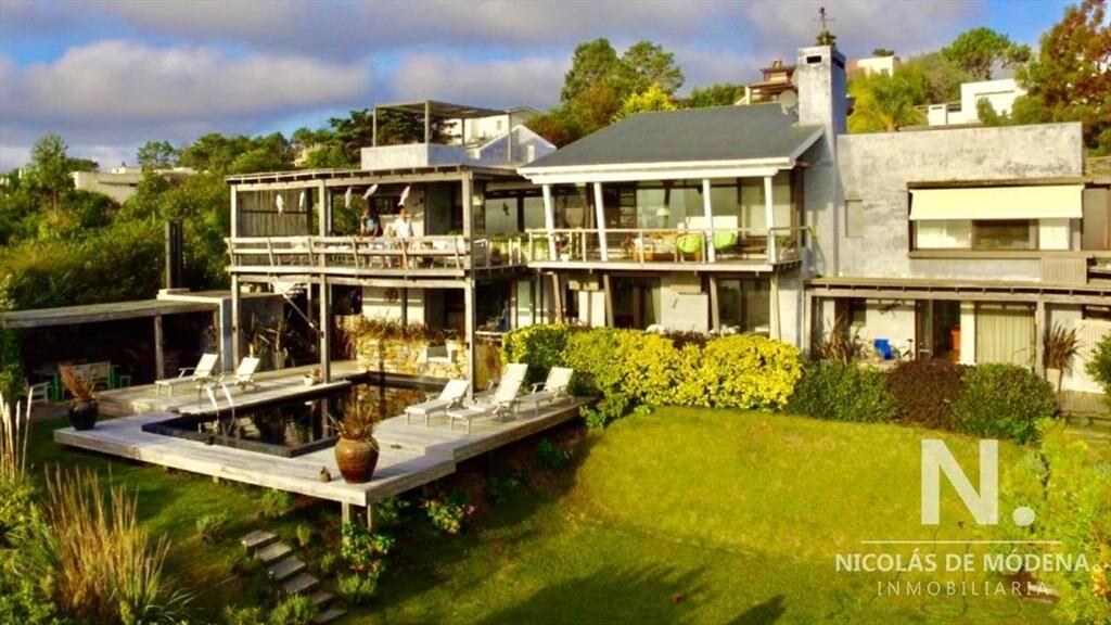 Hermosa Casa en Punta Ballena, con Excepcional vista al mar