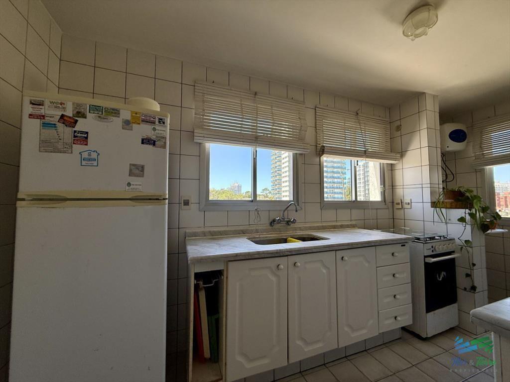 En venta apartamento 3 dormitorios en playa cerca
