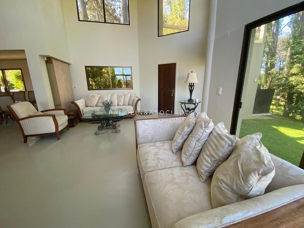 Casa en venta en Rincón del Indio 5 dormitorios