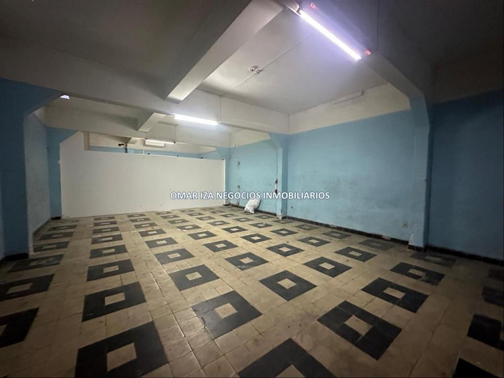 Venta local industrial Sayago, galpón depósito con oficinas