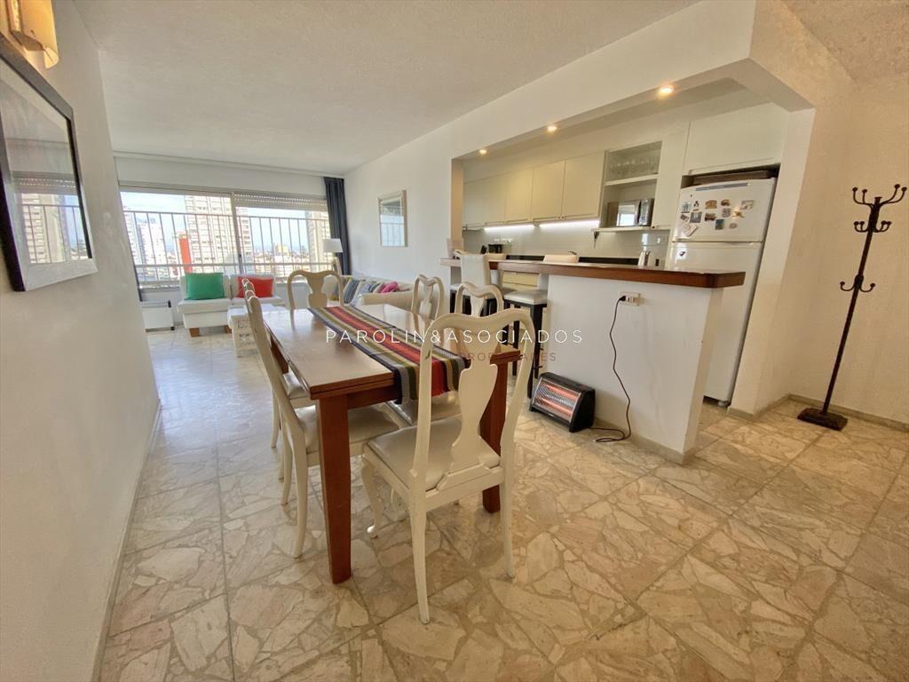 Apartamento en Peninsula, 3 dormitorios