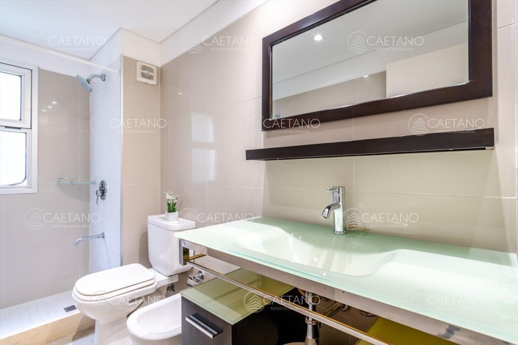 Muy buen apartamento de Tres dormitorios y Azotea con Parri