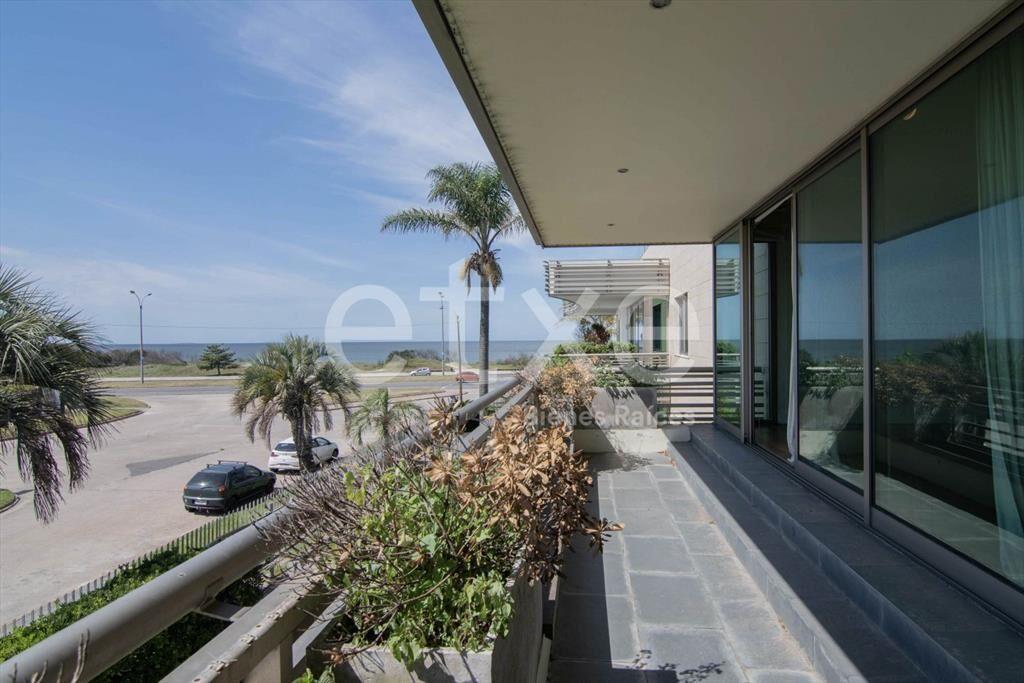 Espectacular Apartamento en Venta Rambla Carrasco...