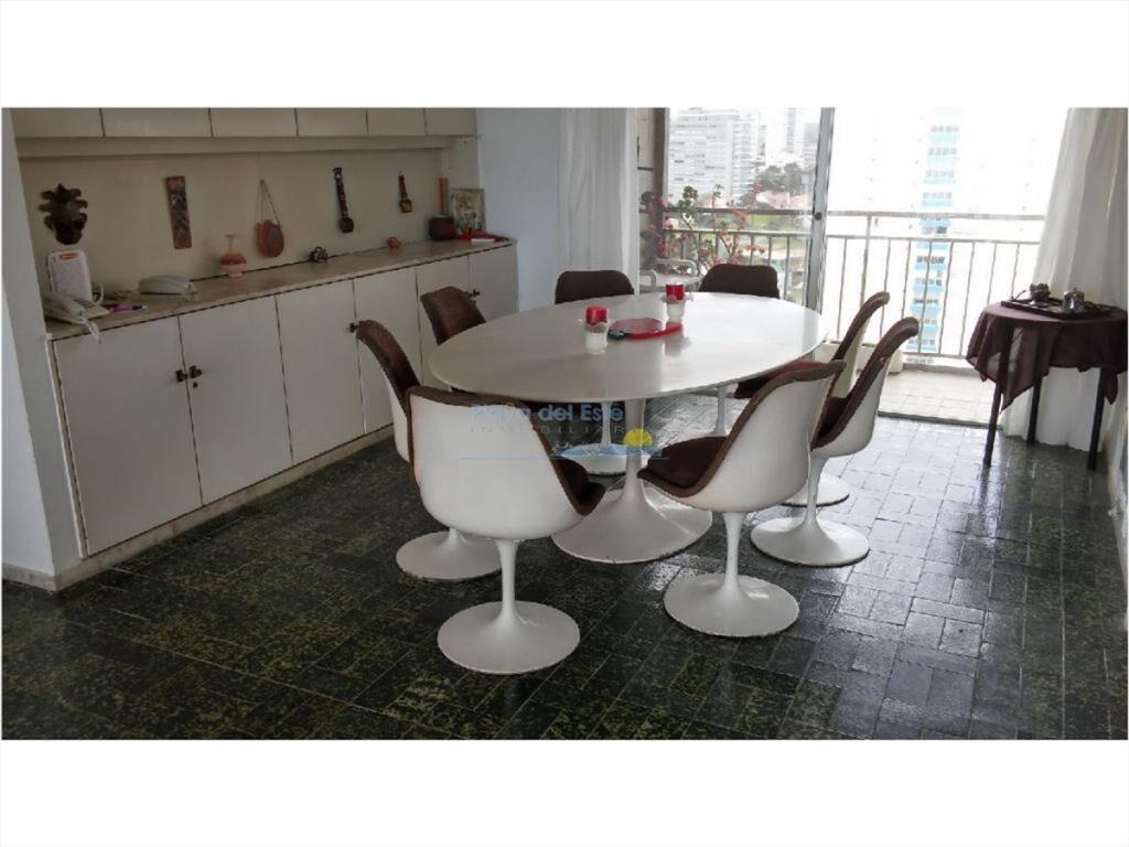 Apartamento de 2 dormitorios en Playa Brava , del