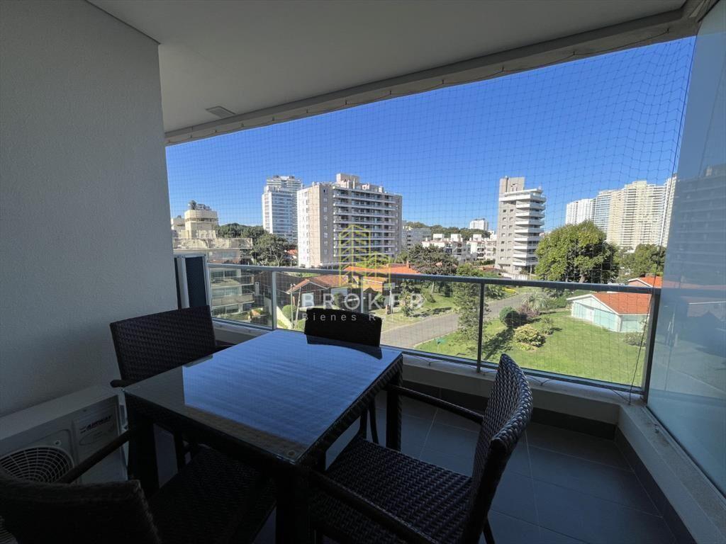 WIND TOWER Alquiler Temporal Apartamento de 2 en