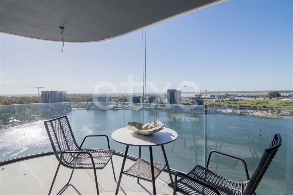 Venta Apartamento 2 dorm 3 baños Carrasco Boating Torre 2...