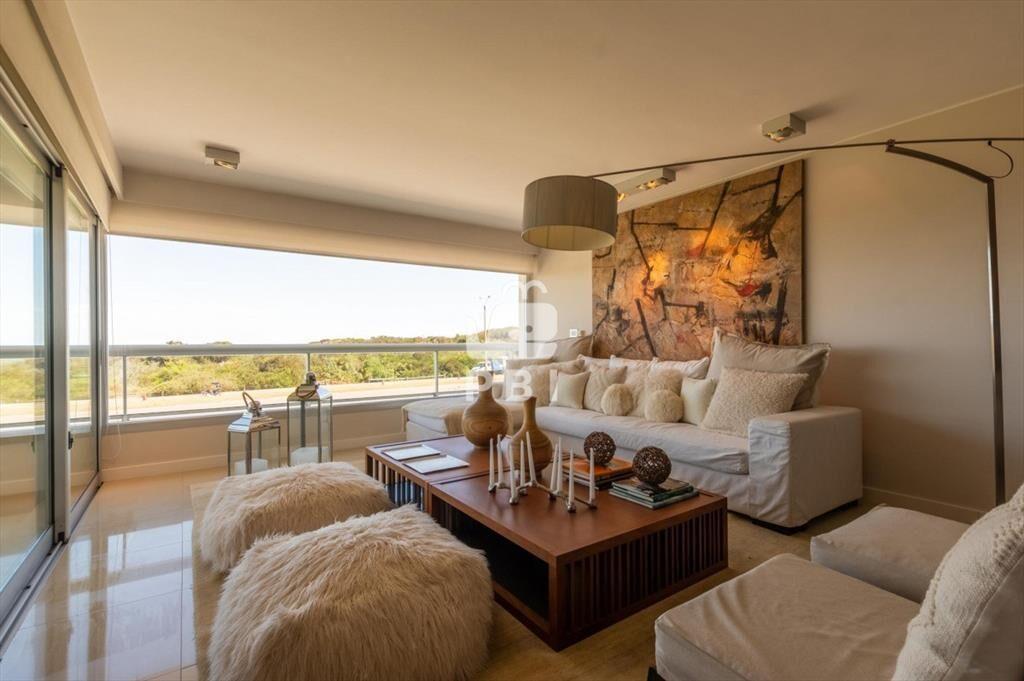 Venta departamento 3 dormitorios en Playa Brava -