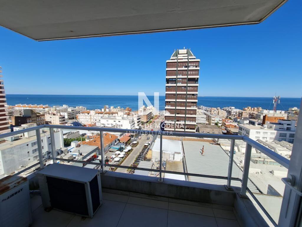 Punta del Este LUX TOWER- Venta departamento 3  9