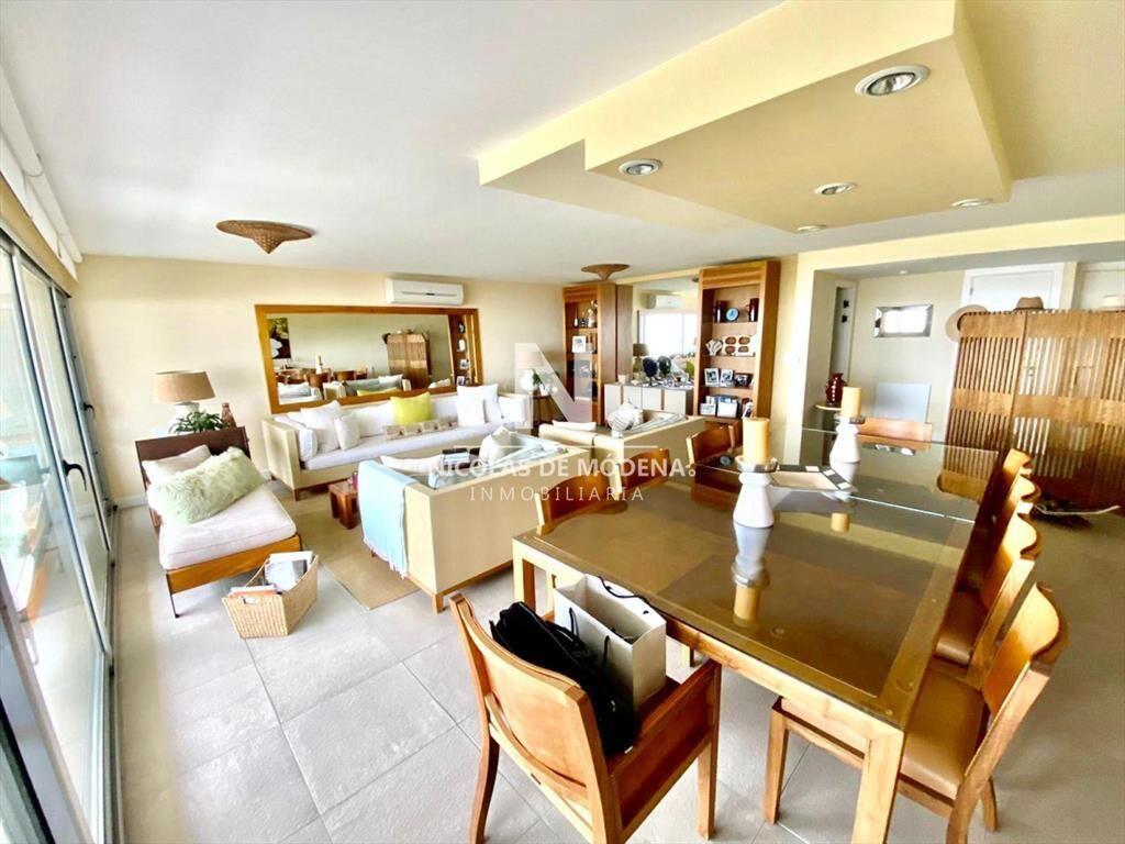 Penthouse en Venta de 3 dormitorios en Edificio ,