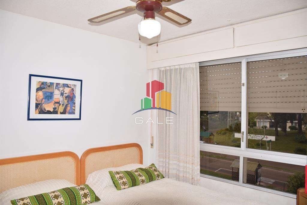 Apartamento 2 dormitorios y servicio