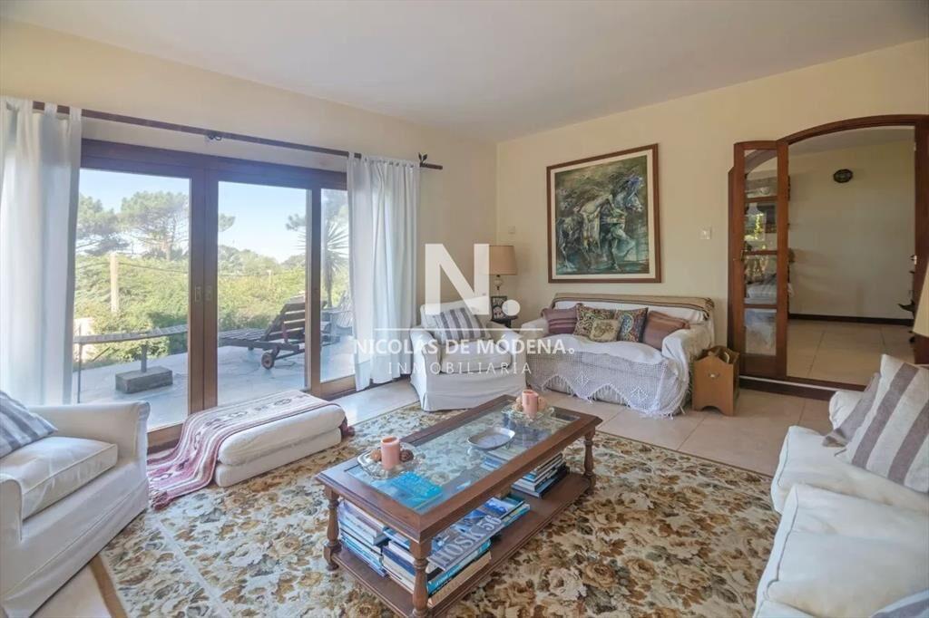 Chalet en venta en San Rafael proximo al mar. 5 +