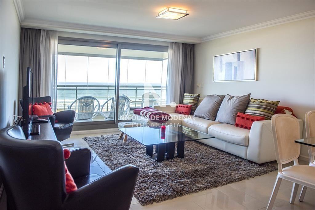 En alquiler apartamento de 3 dormitorios en Brava- Punta de