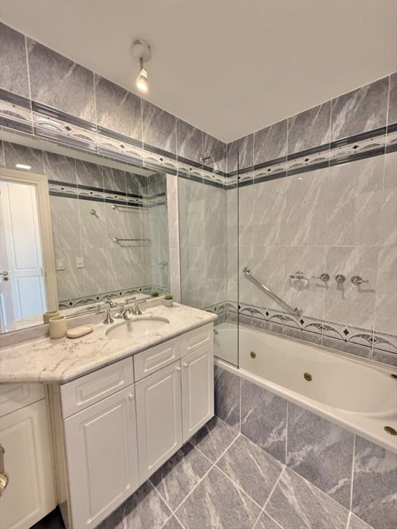APARTAMENTO EN VENTA 3 DORMITORIOS - CORAL TOWER