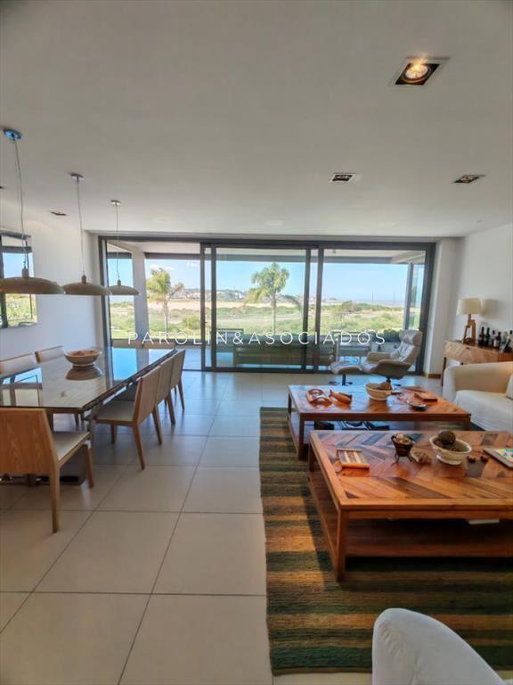 Departamento en Venta de 3 Dormitorios en Tiburon