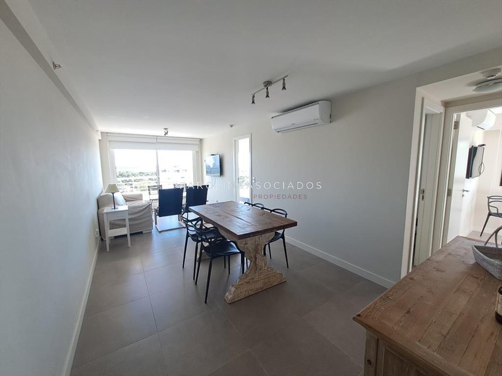 Apartamento en venta de 2 dormitorios en edificio