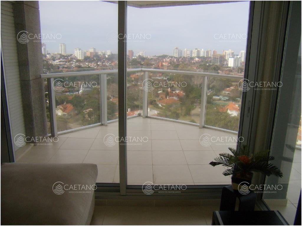 Mansa, piso alto con espectacular vista.