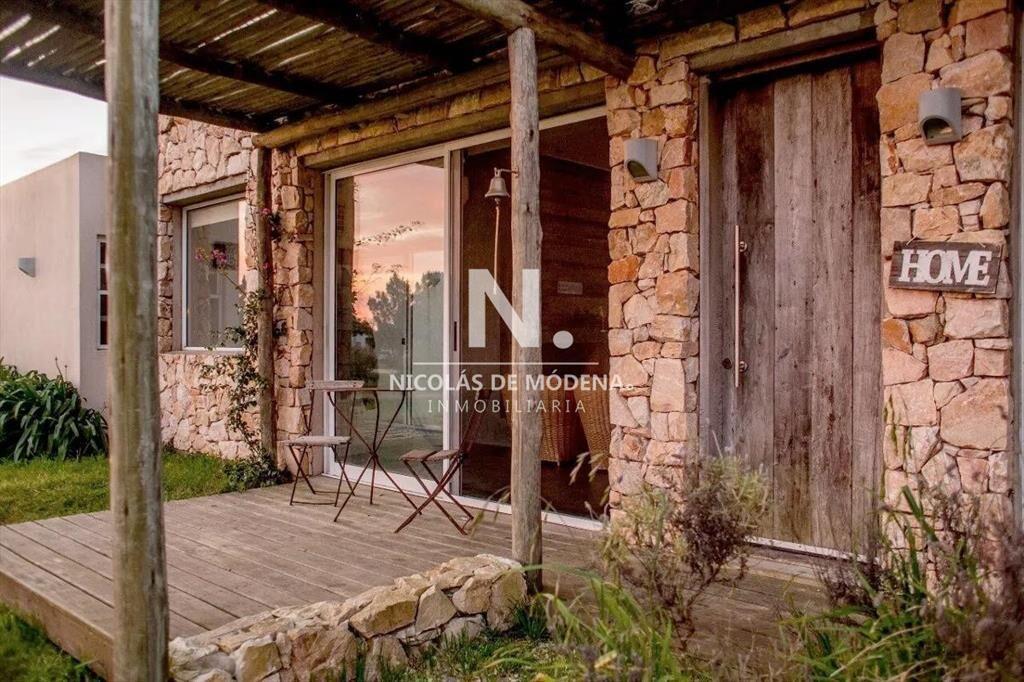 Venta Casa - 3 Dormitorios 2 baÃ±os - El Quijote