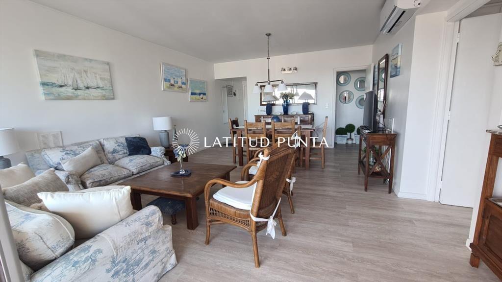 Apartamento de 3 dormitorios en Península