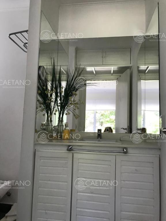 Excelente casa de 4 dormitorios en Montoya