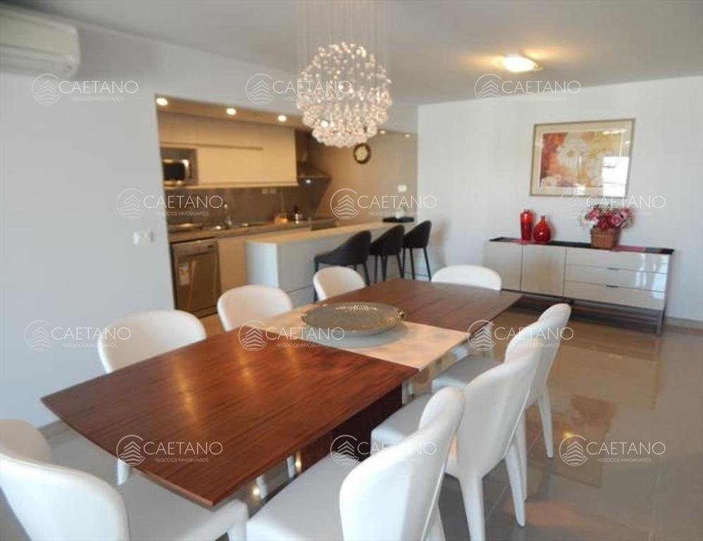 En venta apartamento en Punta del Este, zona La
