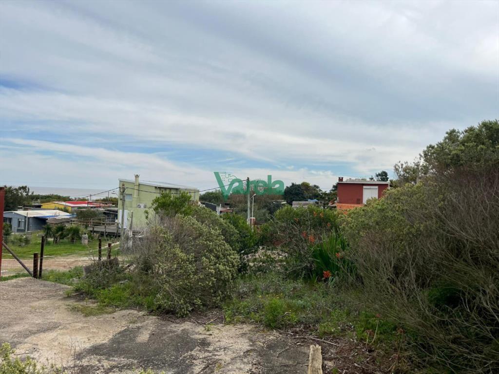Terreno en venta en el Caribe Oriental (vista al mar)