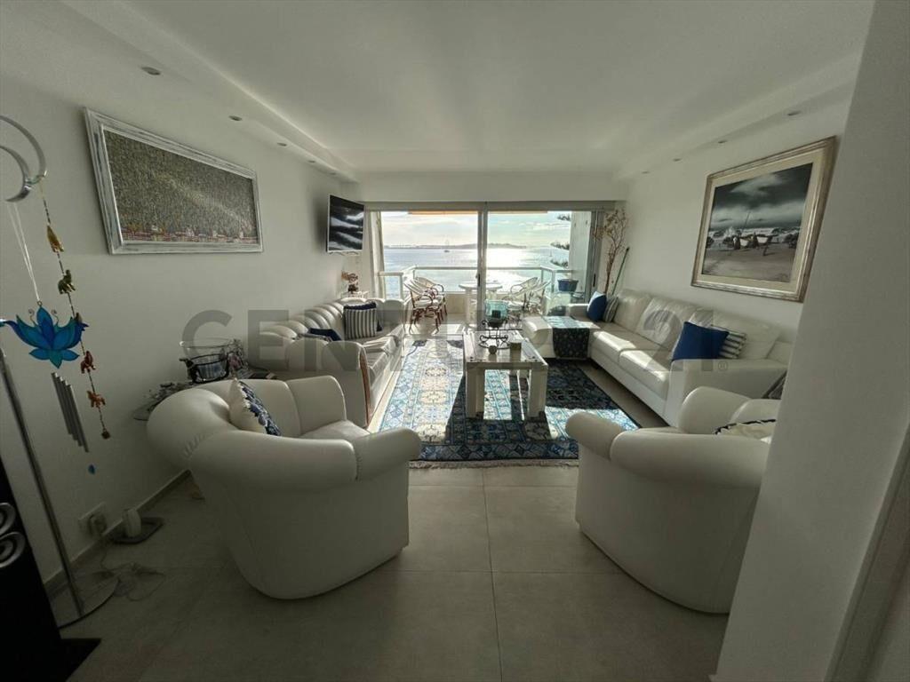 Apartamento De 3 Dormitorios En Alquiler Temporal, Inver...
