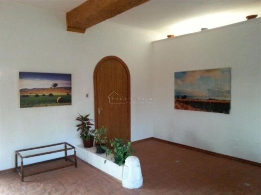Venta de casa de campo 4 dormitorios zona Pando