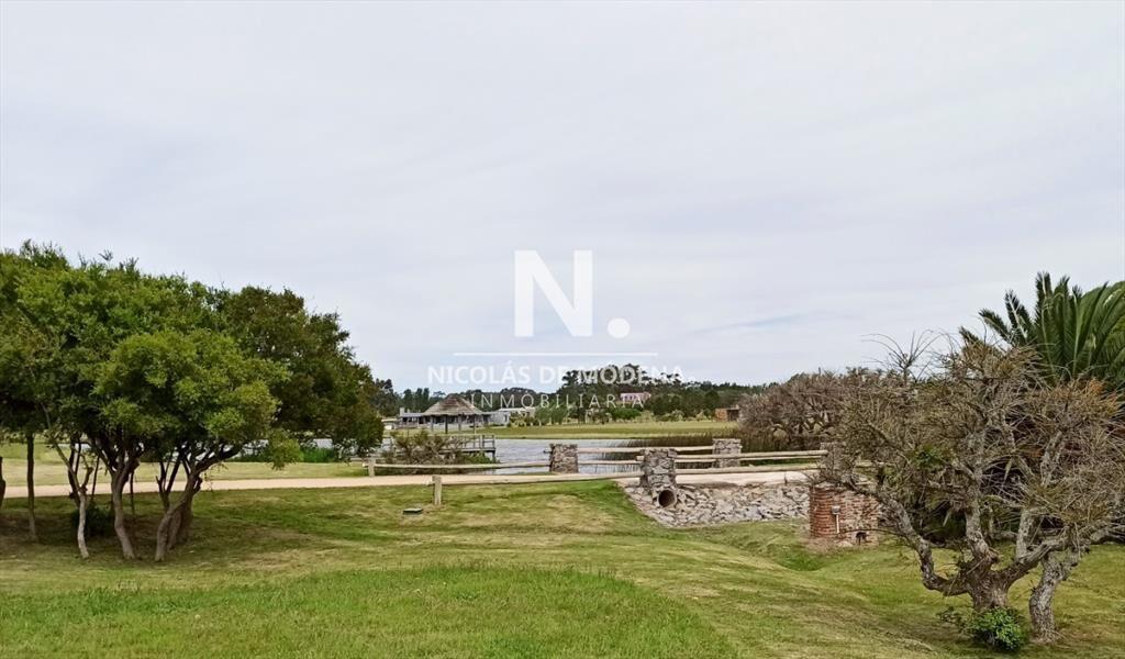 Venta Hermoso Lote, Terreno al Agua con en El