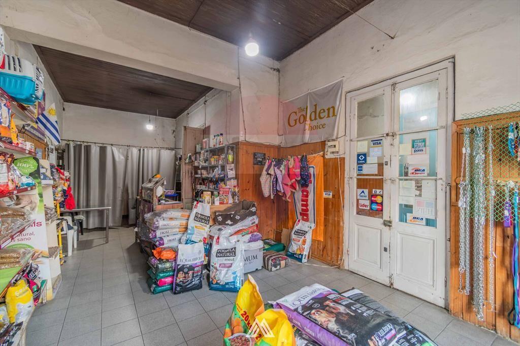 Venta casa 2 dor/local com. Peñarol fondo parrilla