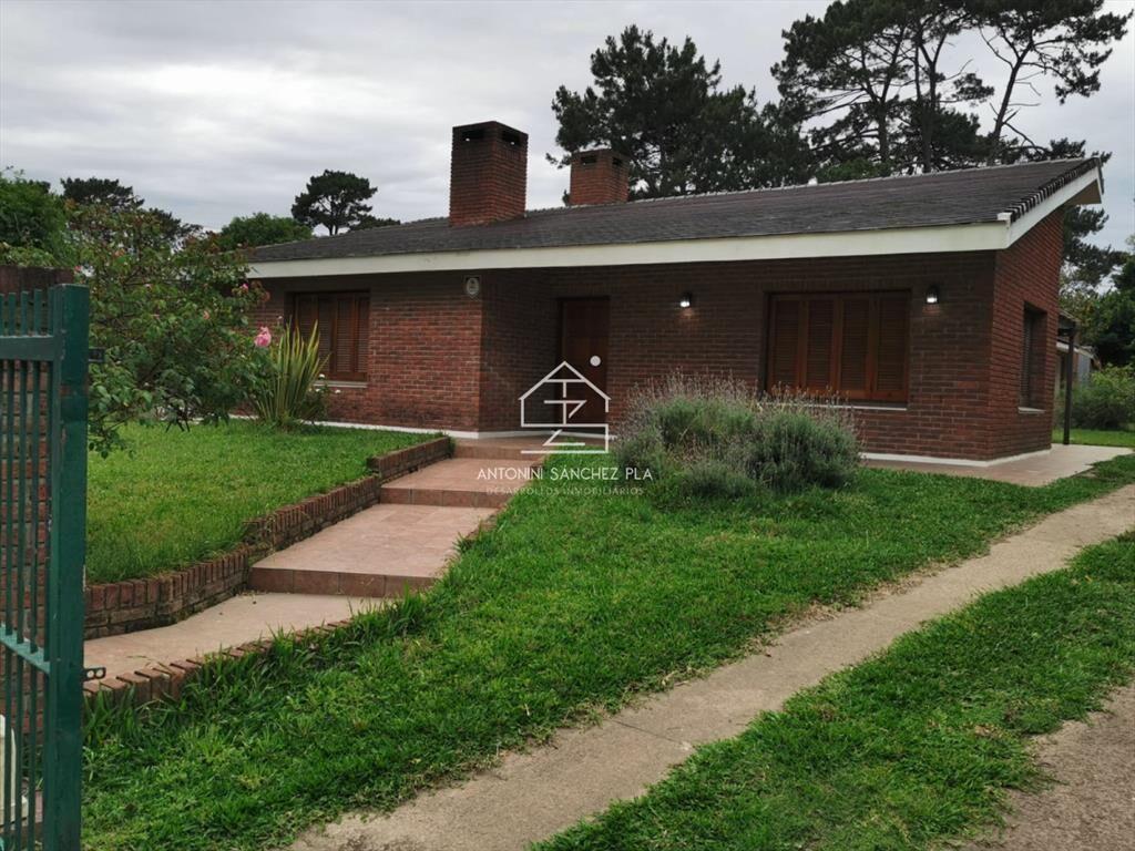 CASA EN ZONA IDEAL PARA CLINICAS