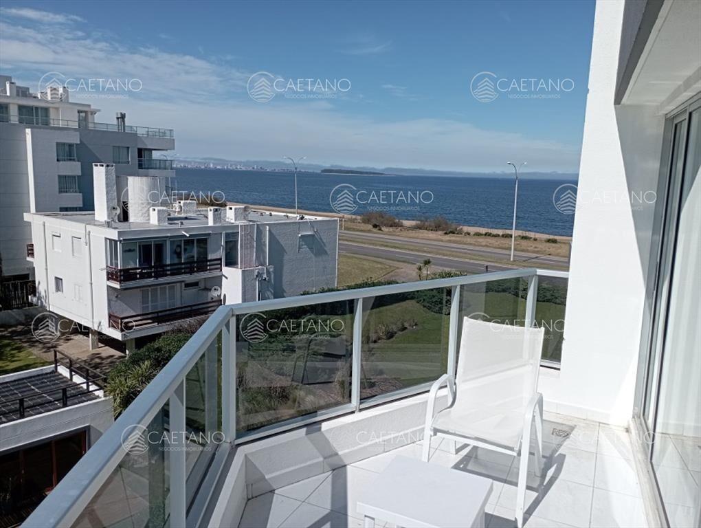 Amplio apartamento 2 dormitorios, 2 baños, vista
