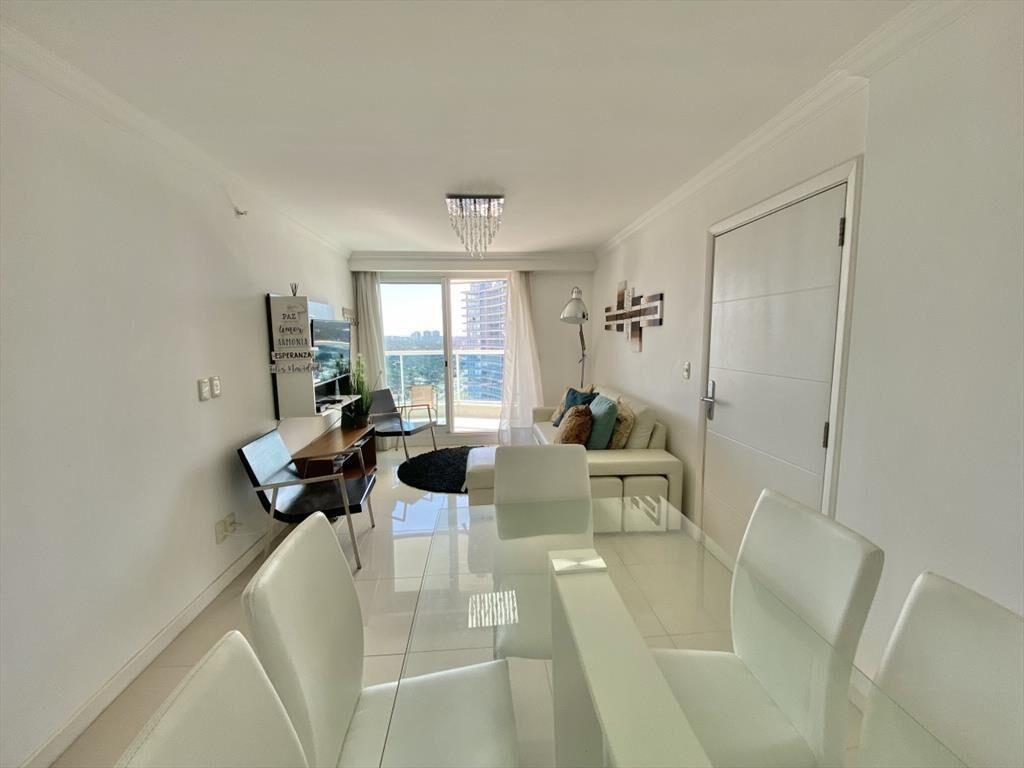 VENTA APARTAMENTO 2 DORMITORIOS EN SUITE EN TOWER