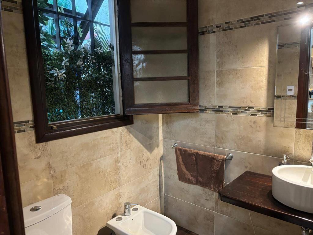 D'Angelo, excelente Casa en venta c/ gge y 3 dormitorios...
