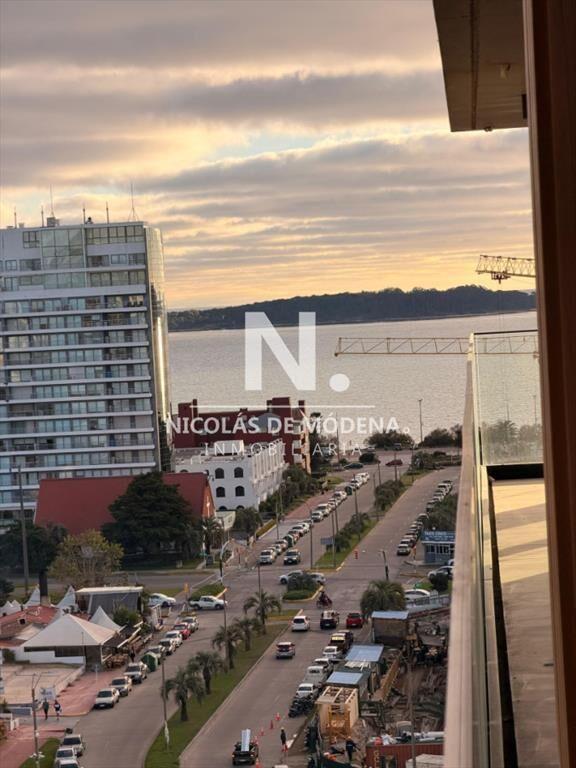 En venta apartamento de 2 dormitorios, con vista