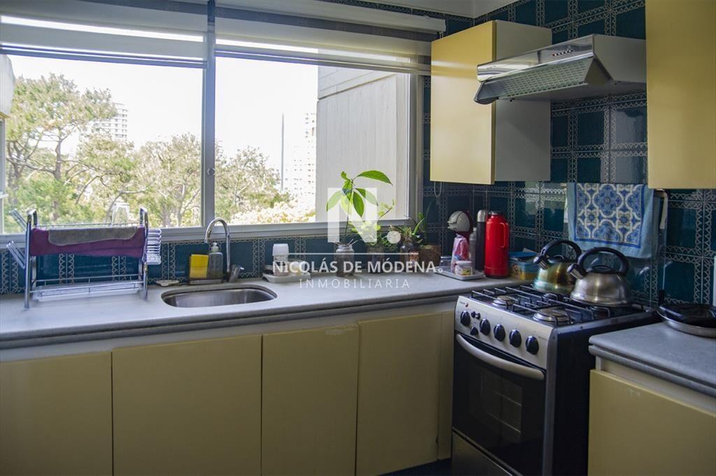 Se vende apto de 2 dormitorios en Roosevelt, del