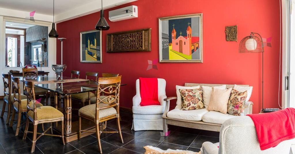 VENTA DE CASA DE 5 DORMITORIOS FRENTE AL MAR EN