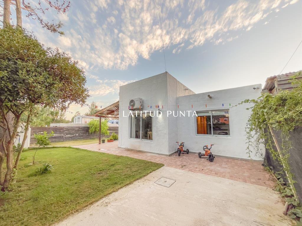 Casa 2 dormitorios en Balneario Buenos Aires con