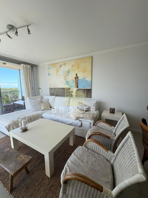 Alquiler Temporario Apartamento en Av. Roosevelt, Punta del
