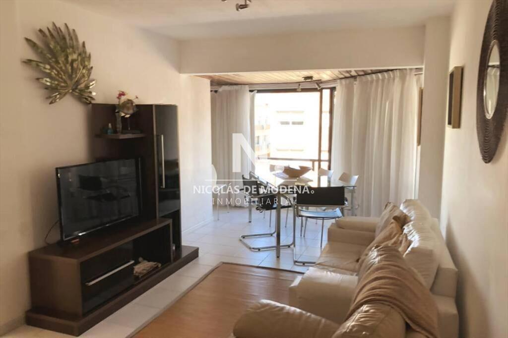 Vende Apartamento de 3 dormitorios ubicado en Peninsula Pun
