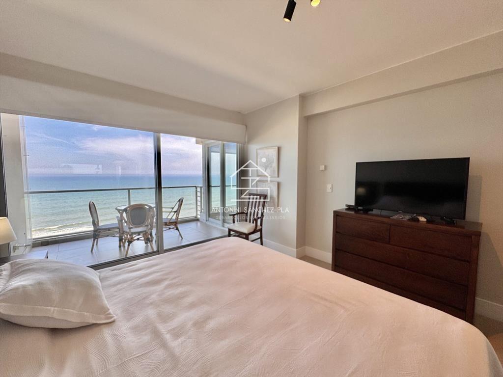 Venta Apartamento 2 dormitorios y servicio Le Del