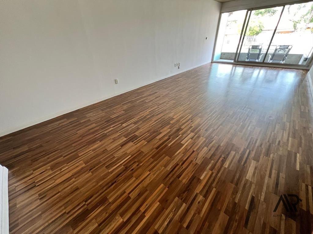 Venta apartamento 3 dormitorios en Malvin con renta coch...