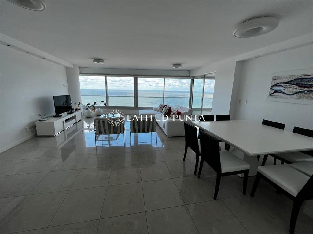 Apartamento en Le Parc, piso alto, 3 suites más