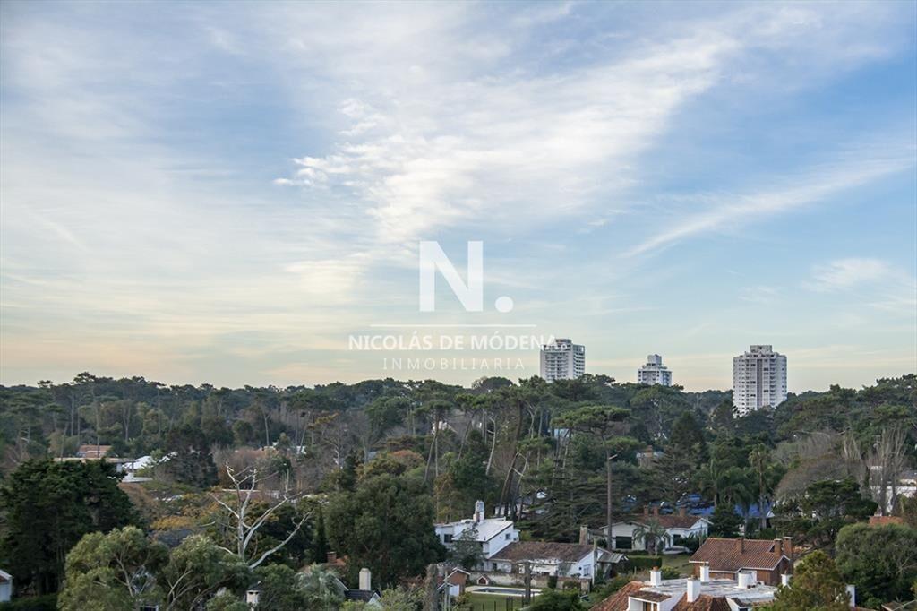 Departamento de 2 dormitorios en Playa Mansa con