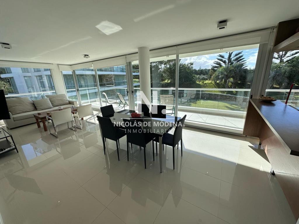 Departamento de 3 dormitorios en venta en torre