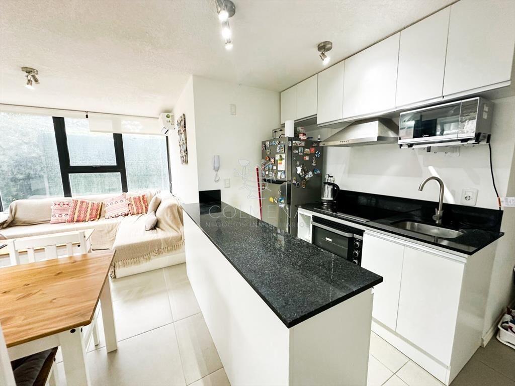 Venta de apartamento de 3 dormitorios en Punta